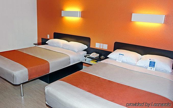Motel 6 Boston South - ブレイントリー エクステリア 写真