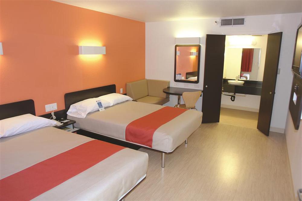 Motel 6 Boston South - ブレイントリー 部屋 写真