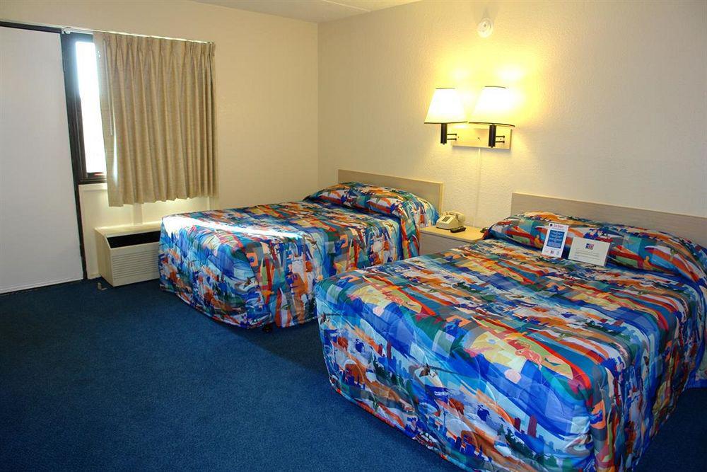 Motel 6 Boston South - ブレイントリー エクステリア 写真